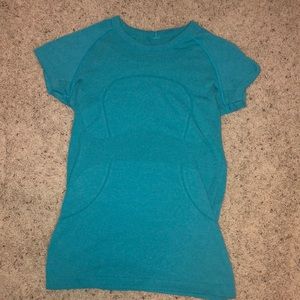 Lululemon blue short sleeve